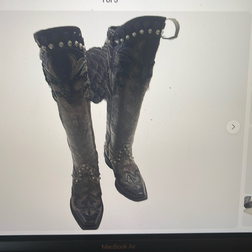 Double D Ranch Old Gringo sz 7 super comfortable, $800 now 689.00